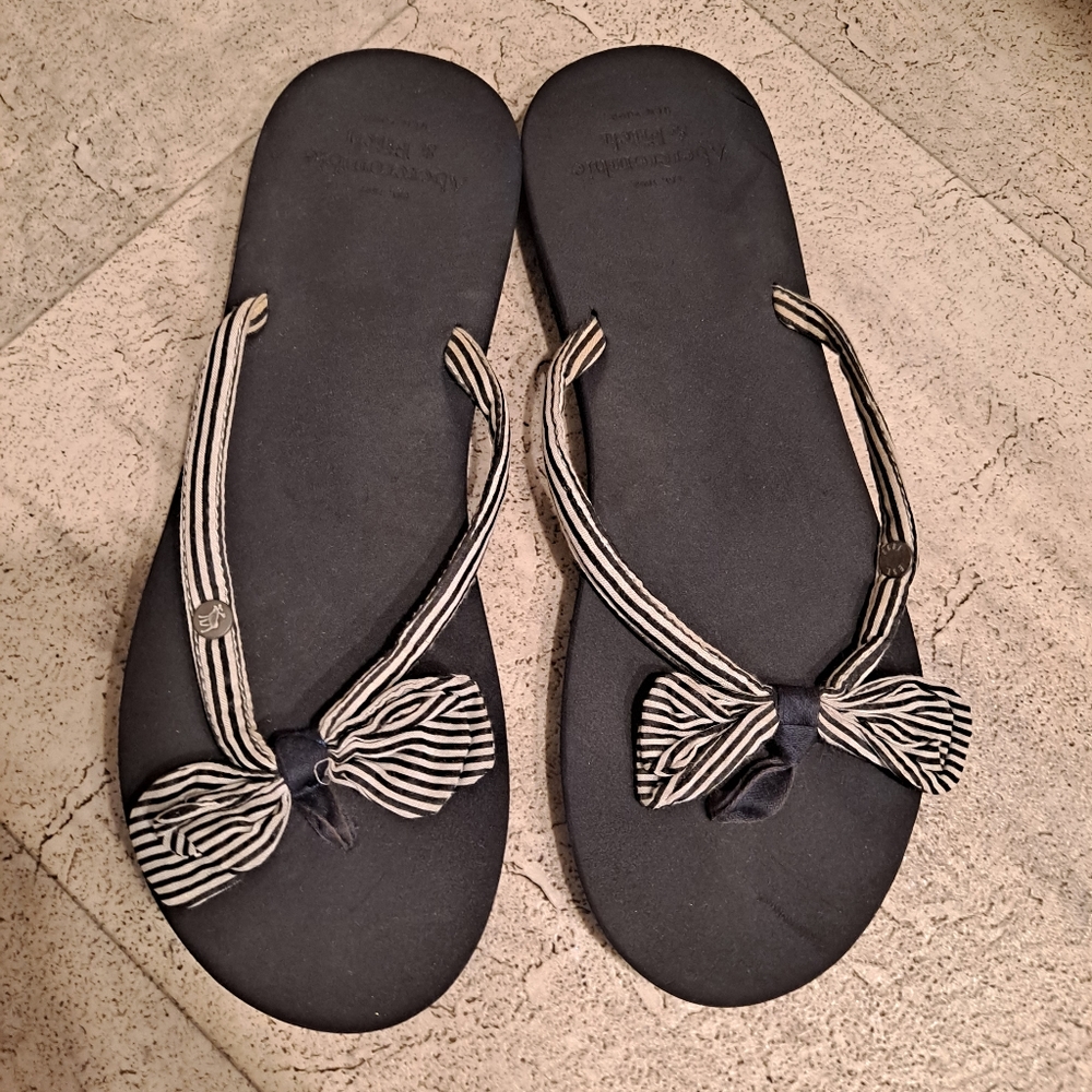 Abercrombie flip flops